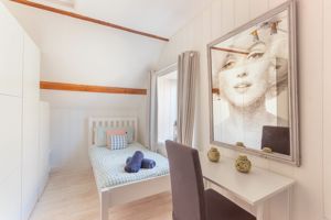 Photo 14- click for photo gallery